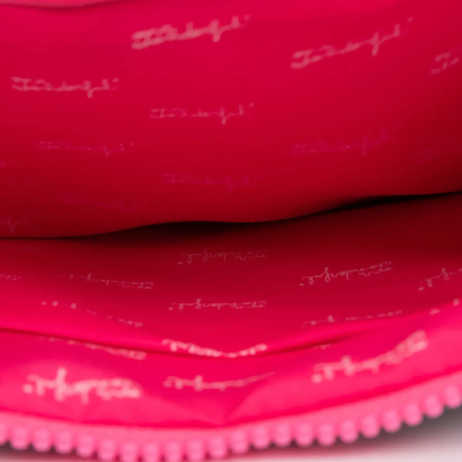 Bolsa Necessaire - Wonderful & Iconic